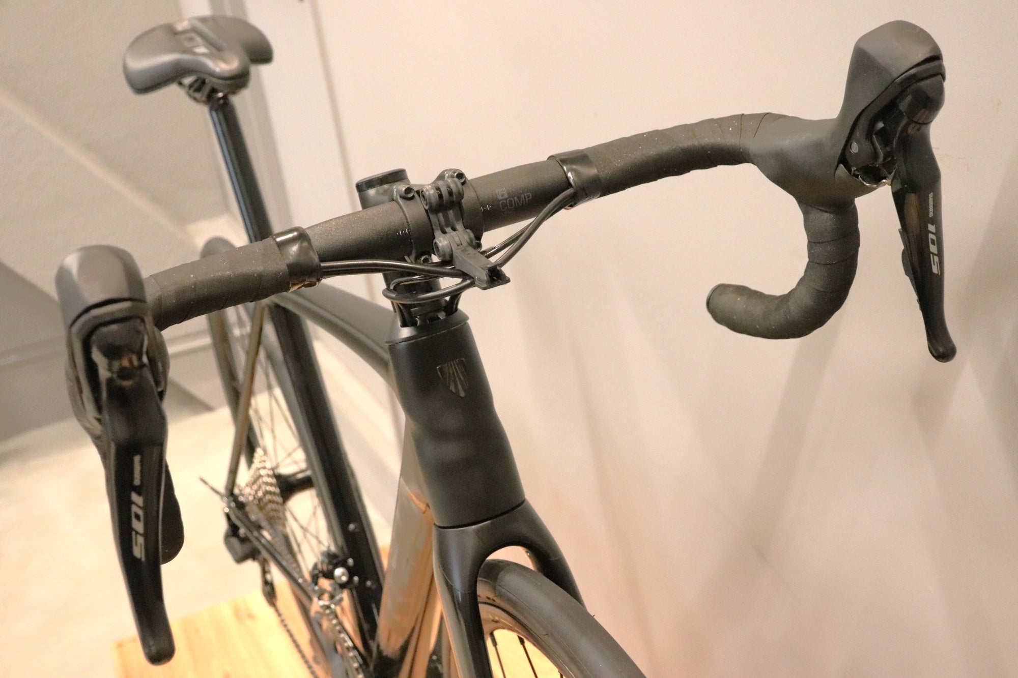 トレック TREK エモンダ EMONDA ALR5 2023モデル 52サイズ シマノ 105