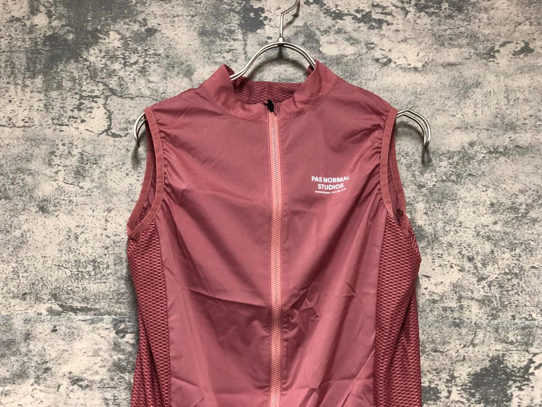 KK159 パスノーマルスタジオ PAS NORMAL STUDIOS MECHANISM STOW AWAY GILET ジレ 赤 M