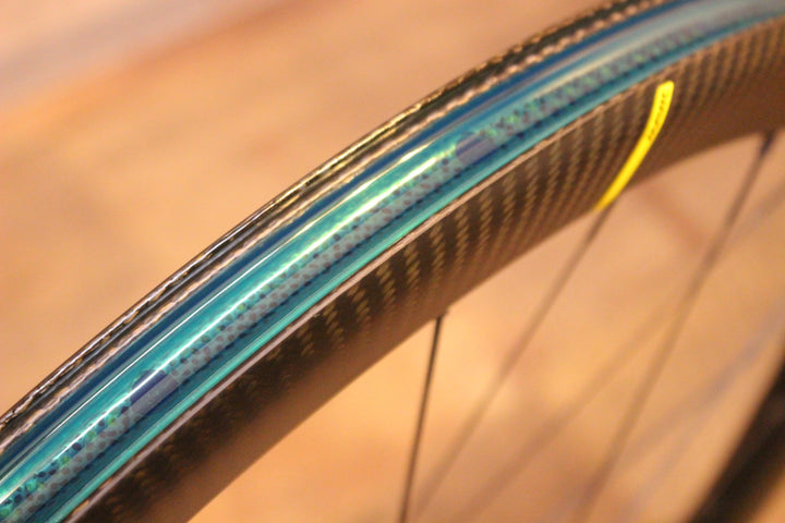 マヴィック MAVIC コスミック COSMIC SL45 DISC カーボン チューブレスレディ フロントホイール 19C 【名古屋店】