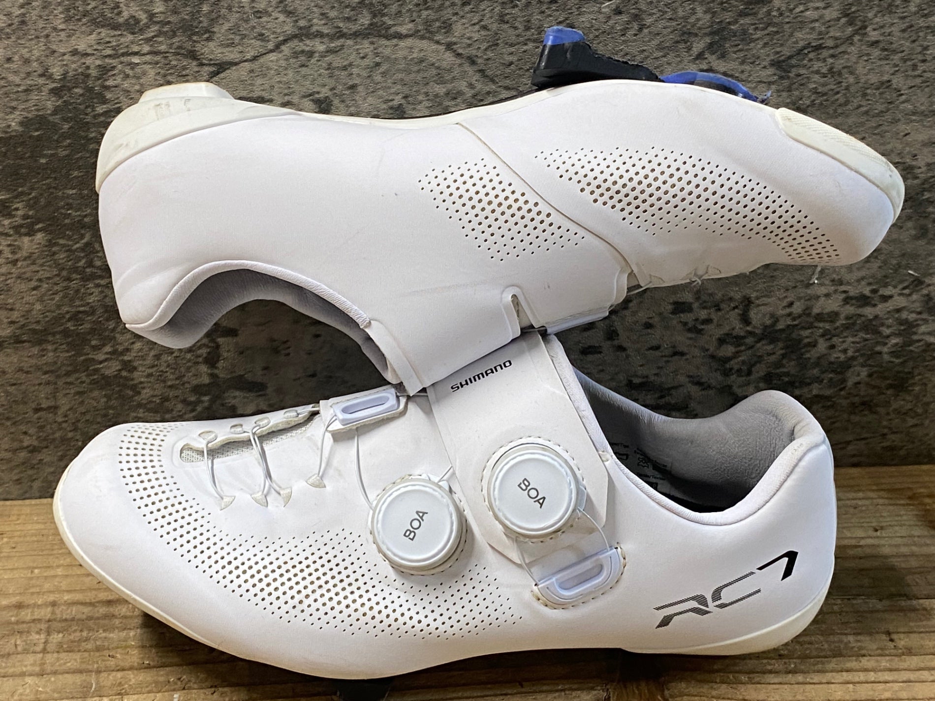 KG628 シマノ SHIMANO RC7 SH-RC703M ビンディングシューズ 白 EU40