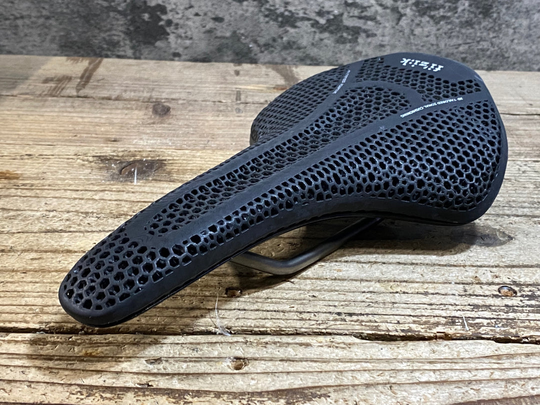 KC298 フィジーク fizik VENTO ANTARES R3 ADAPTIVE サドル 黒 150mm kiumレール