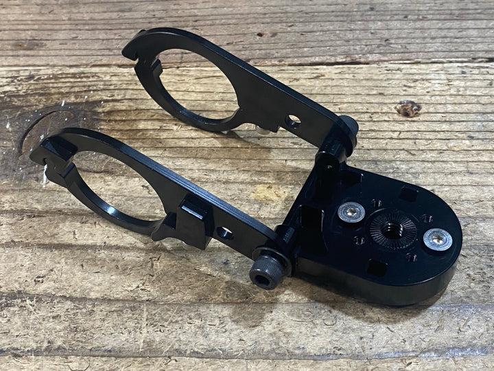 JY972 レックマウント Rec-Mounts 両持ち アウトフロントマウント レザイン用 Φ31.8