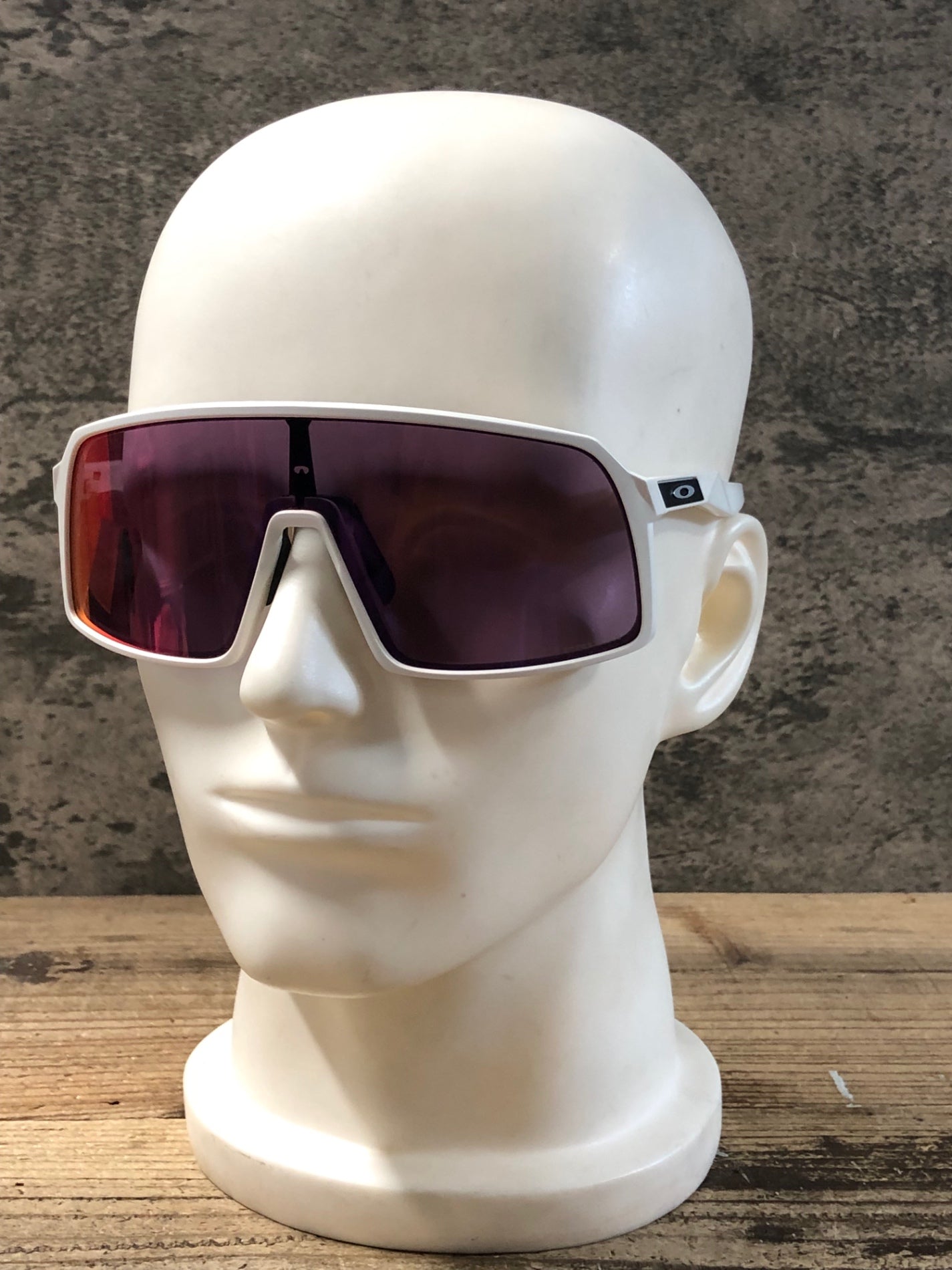 KD264 オークリー OAKLEY SUTRO アイウェア サングラス 白 PRIZMレンズ