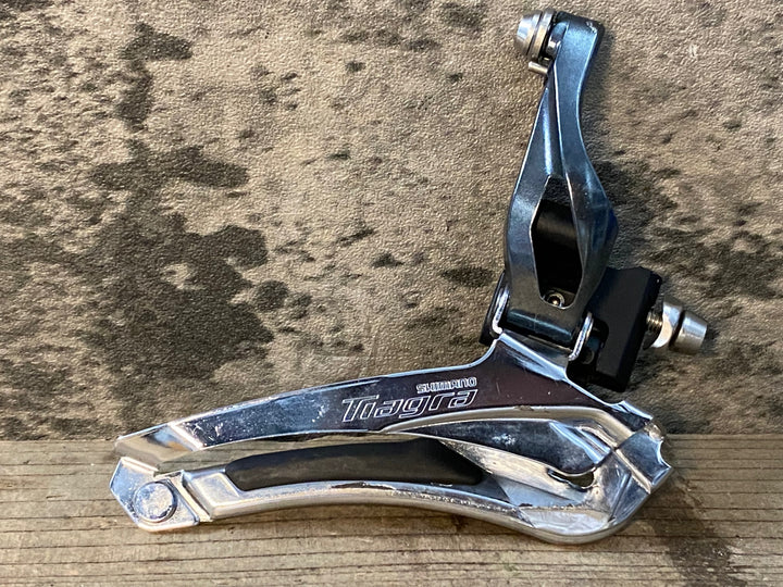 JW737 シマノ SHIMANO ティアグラ Tiagra FD-4700 フロントディレイラー 直付