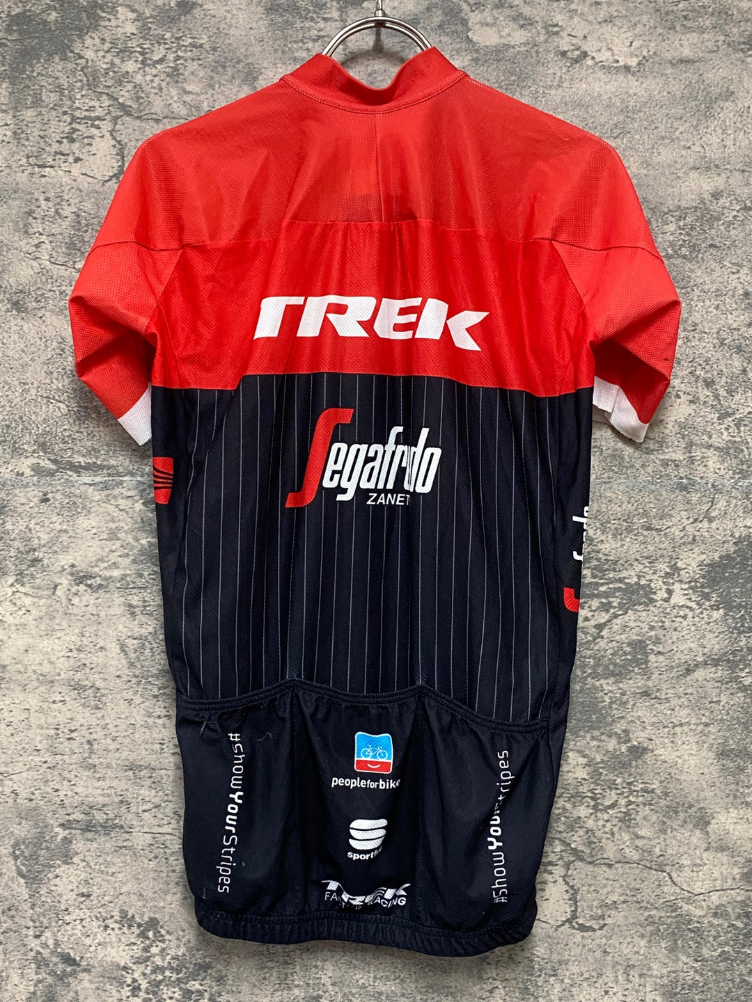 KG165 スポーツフル sportful 半袖 サイクルジャージ 赤 黒 L TREK Segafredo