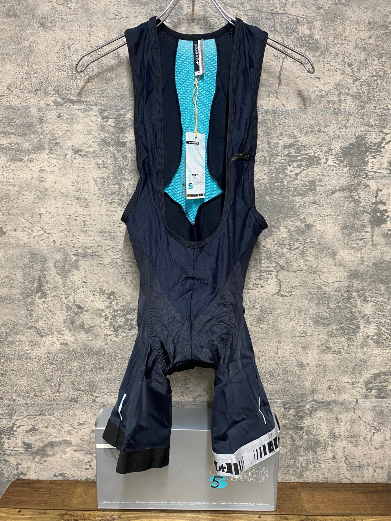 ASSOSアソス・ビブショーツ・Mサイズ・美品 JQ138 アソス assos T FI13 S5 ビブショーツ 黒 M – BICI AMORE ONLINE