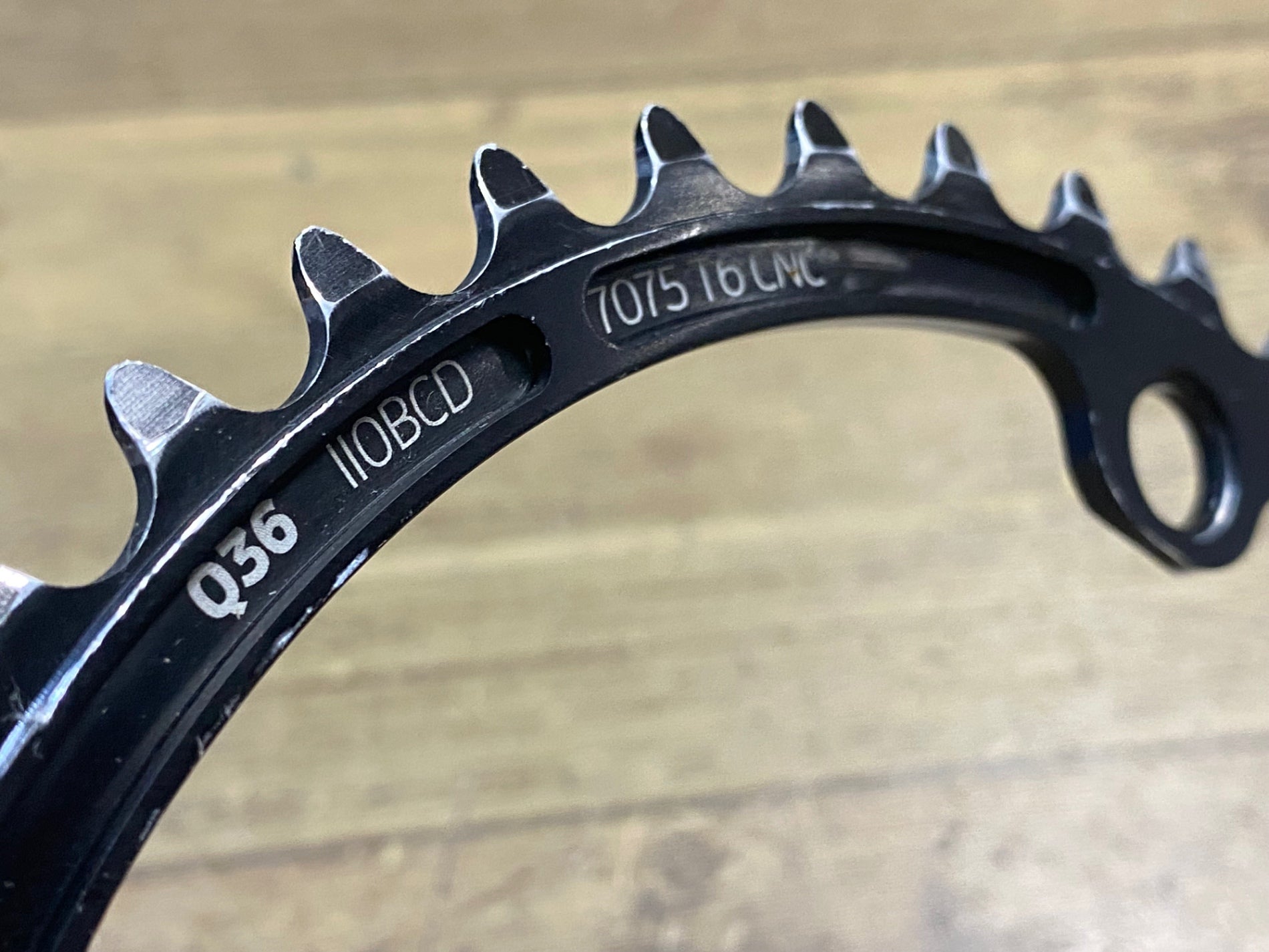 JR682 ローター ROTOR Q-RINGS 52/36T 楕円チェーンリング BCD110