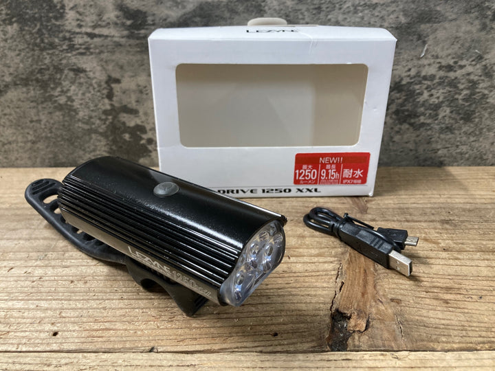 JV298 レザイン LEZYNE SUPER DRIVE 1250 XXL フロントライト
