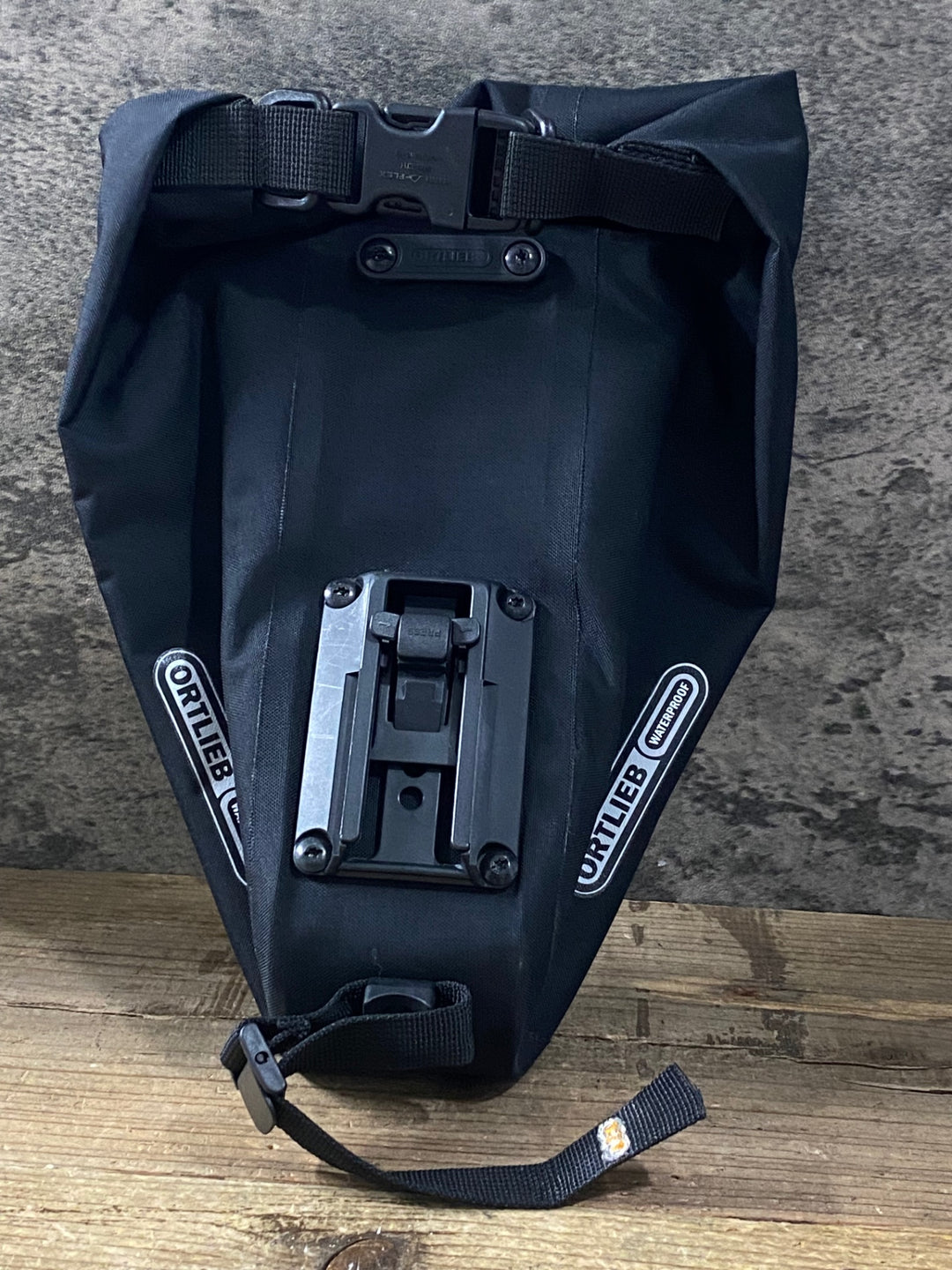 KK502 オルトリーブ ORTLIEB サドルバッグ 2.7L 黒