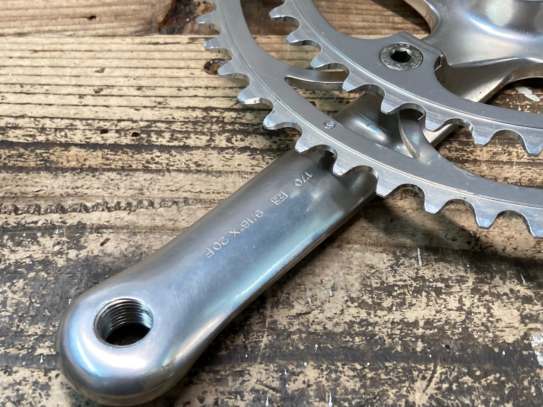 JH868 カンパニョ―ロ CAMPAGNOLO レコード RECORD クランクセット 52