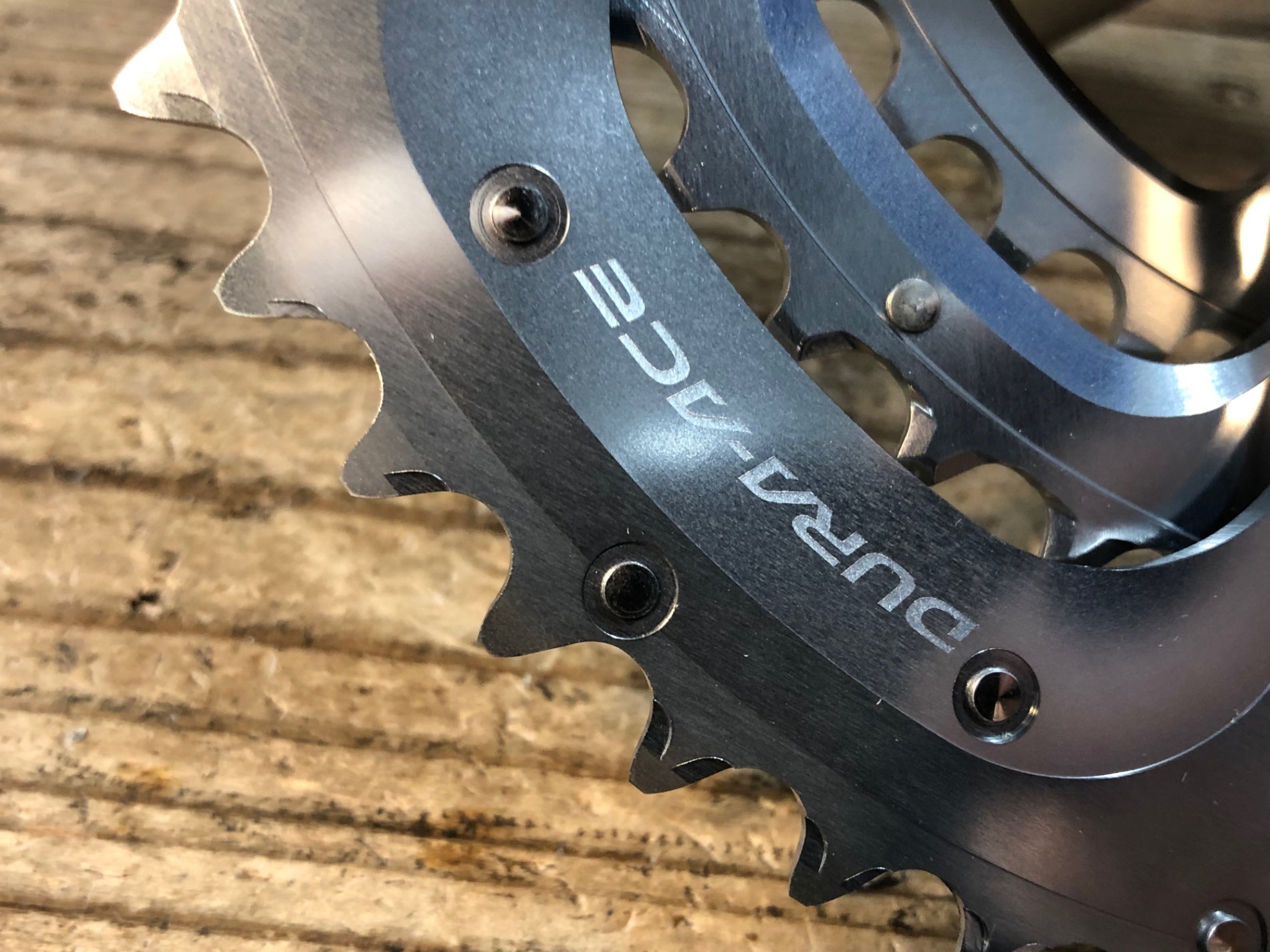 JR551 シマノ SHIMANO デュラエース DURA-ACE FC-7803 クランクセット