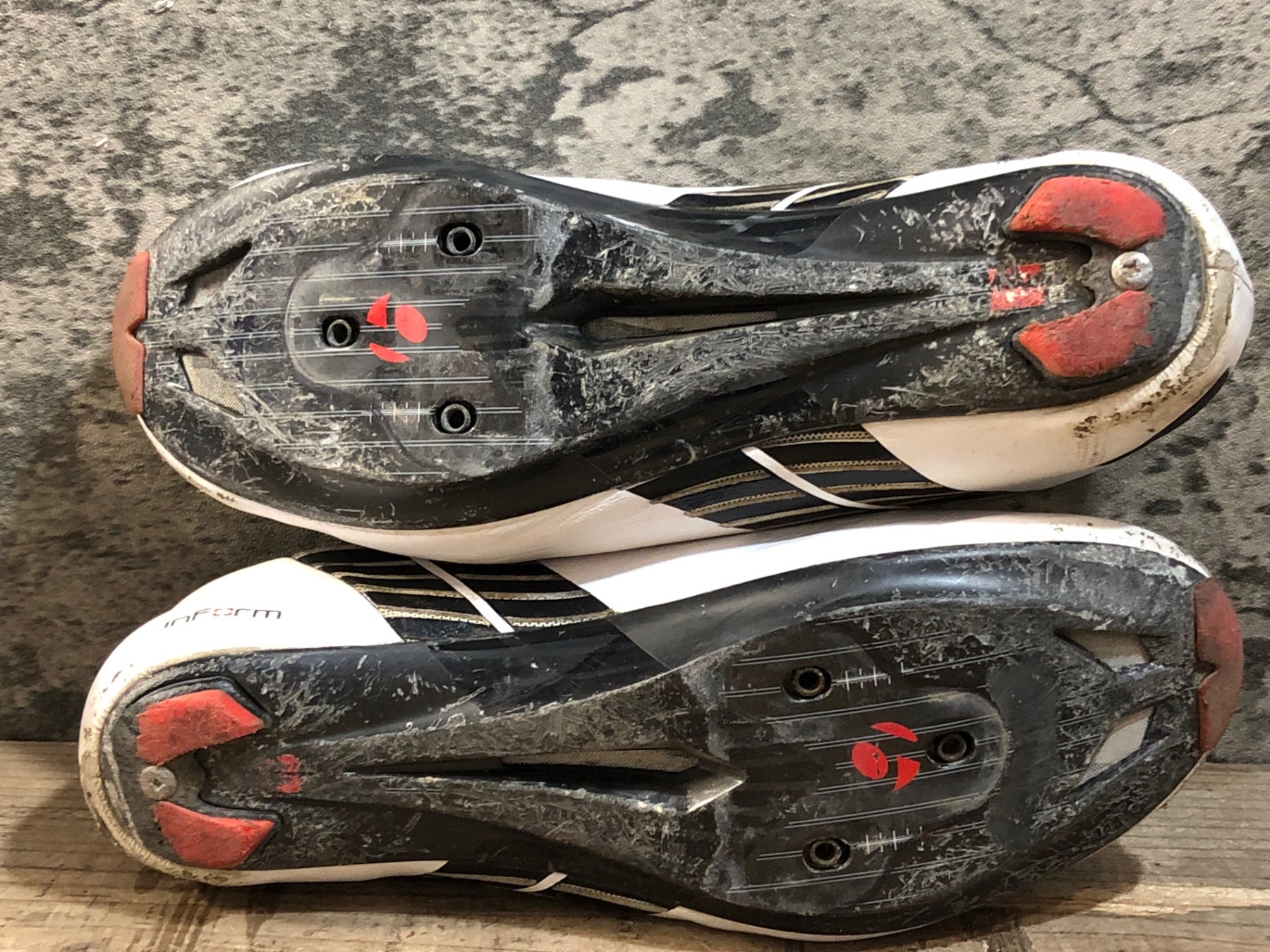 JT208 ボントレガー BONTRAGER XXX ビンディングシューズ 白 黒 EU39