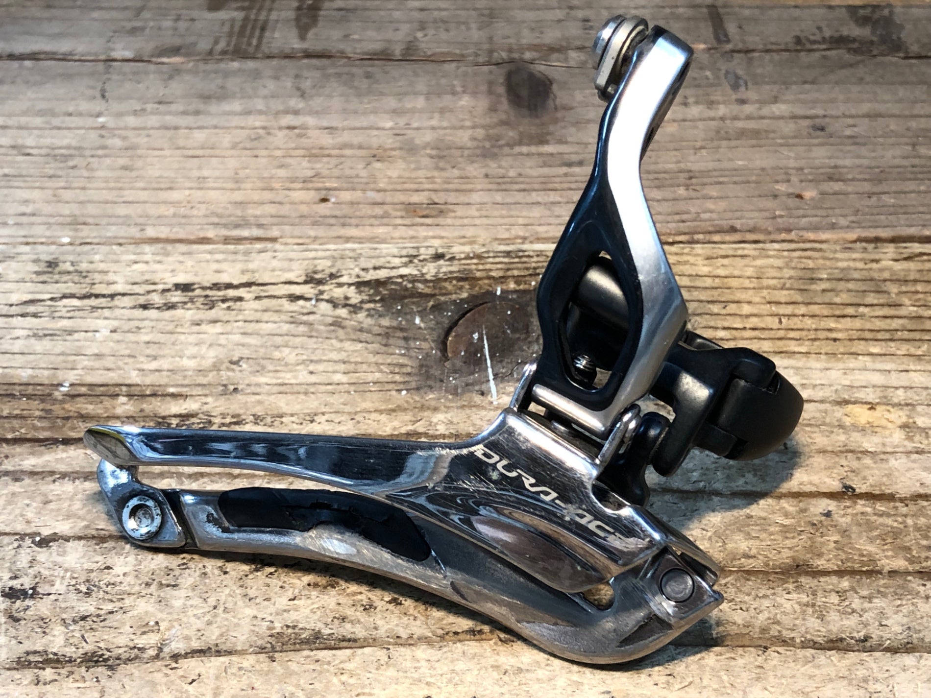 美品デュラエース Shimano FD-R9150 di2 フロントディレイラー シマノ DURA-ACE（デュラエース）Di2 FD-R9150 直付 フロント