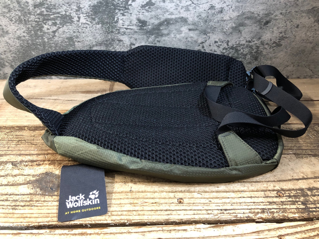 KE580 ジャックウルフスキン Jack Wolfskin メッセンジャーバッグ カーキ