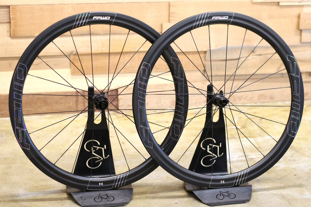 ファストフォワード FAST FORWARD FFWD F4D-FCC DT350 カーボン チューブレスレディ ホイールセット シマノ 11S/12S オイルスリックカラー 【立川店】