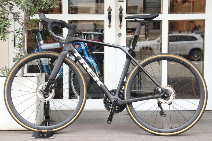 トレック TREK マドン MADONE SL6 GEN8 2025モデル Mサイズ シマノ 105 R7170 Di2 12S カーボン ロードバイク AEOLUS ELITE 35 【横浜店】