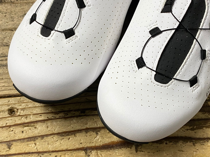 KI040 フィジーク fizik VENTO INFINITO CARBON ビンディングシューズ 3穴 白 EU41 1/2