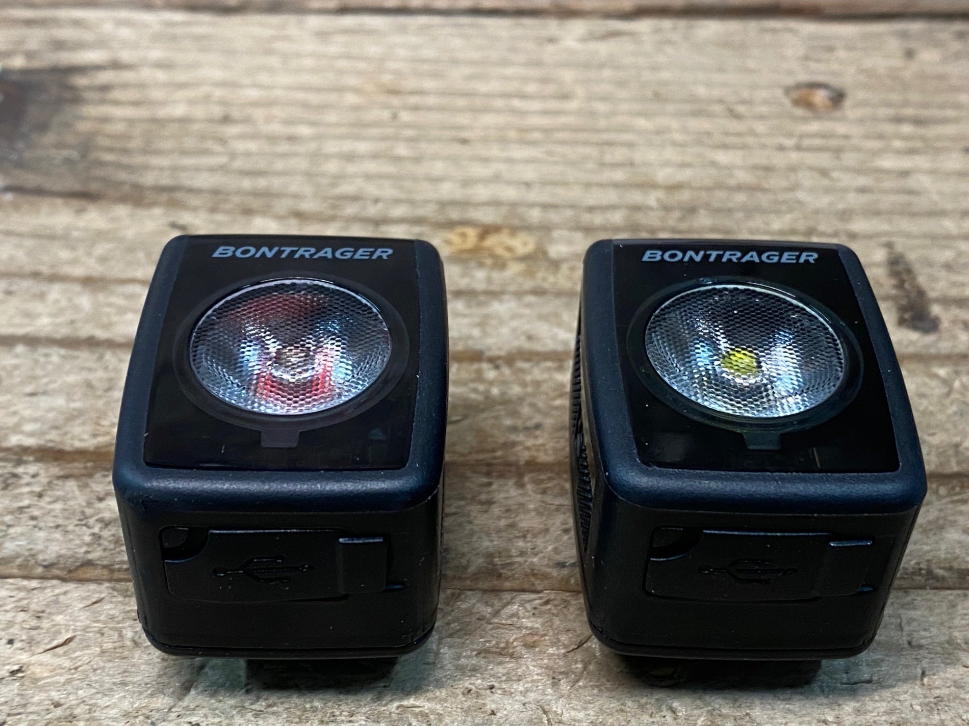 JN977 ボントレガー BONTRAGER ION 200 RT FLARE RT 前後ライトセット JN977 ボントレガー BONTRAGER ION 200 RT FLARE RT 前後ライトセット