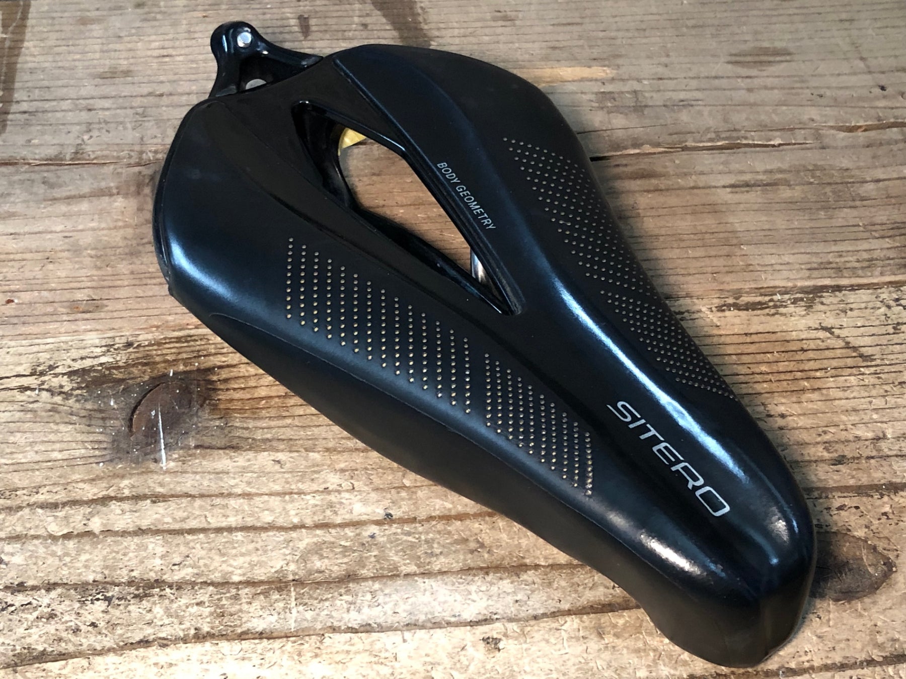 JU388 スペシャライズド SPECIALIZED シテロ SITERO サドル HOLLOWTi