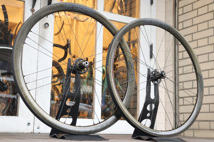 カンパニョーロ CAMPAGNOLO シャマル SHAMAL CARBON DB カーボン チューブレス ホイールセット シマノ 11/12S 【横浜店】