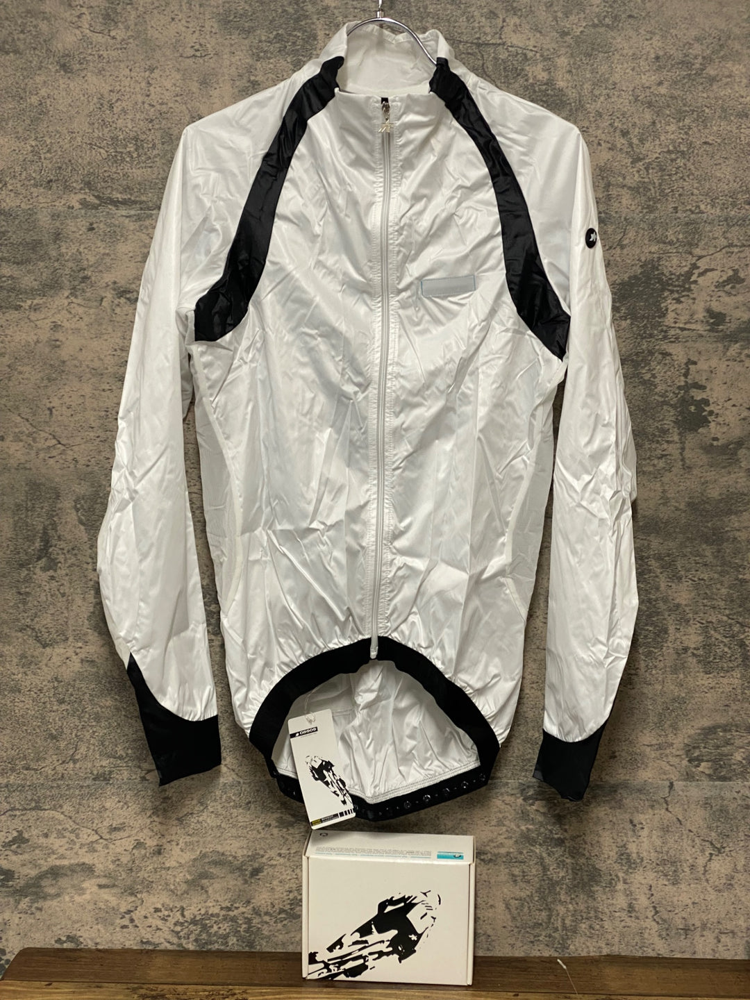 JQ185 アソス assos J 13 LuftSchutz 長袖ウィンドブレーカー 白 M