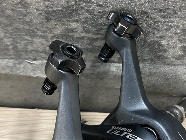 KP001 シマノ SHIMANO アルテグラ ULTEGRA BR-6700 ブレーキキャリパー 前後セット