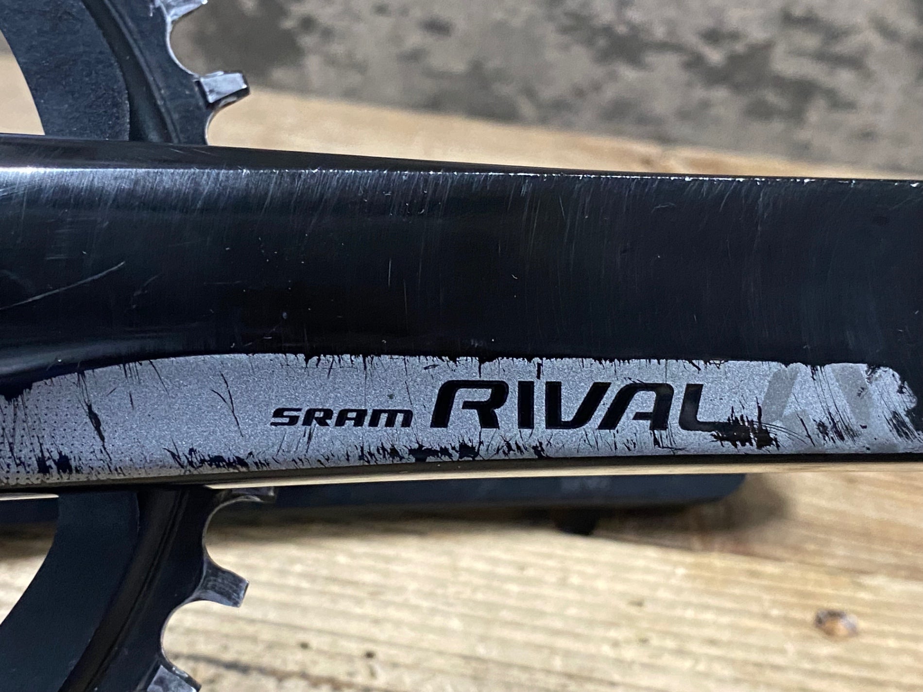 【都内引き取りのみ】FOCUS フレームセット＋ホイール＋クランク JX255 スラム SRAM ライバル RIVAL クランクセット 42T 172.5mm GXP