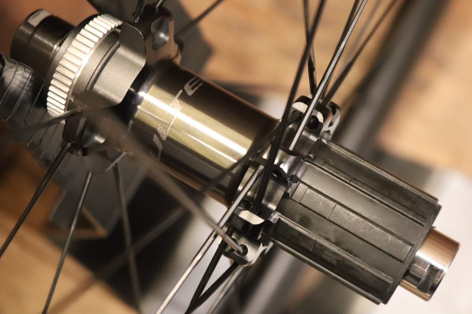 シマノ SHIMANO アルテグラ ULTEGRA WH-R8170-C36-TL カーボン