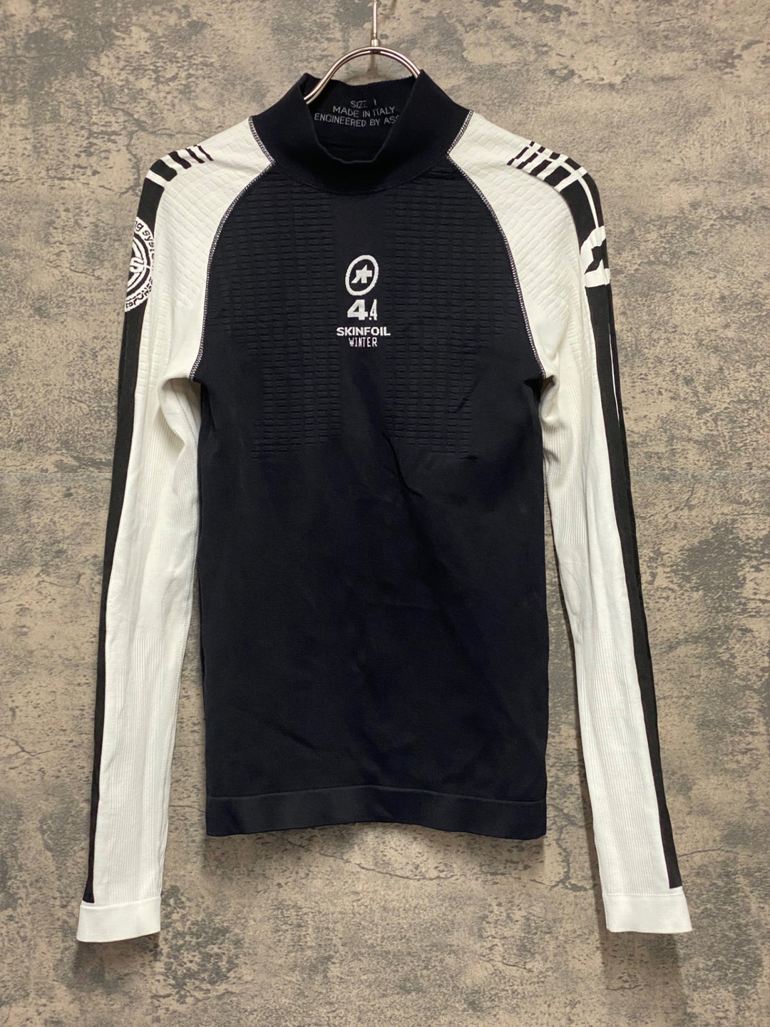 KF640 アソス assos SKINFOIL 4.4 長袖 ベースレイヤー インナー 白 1