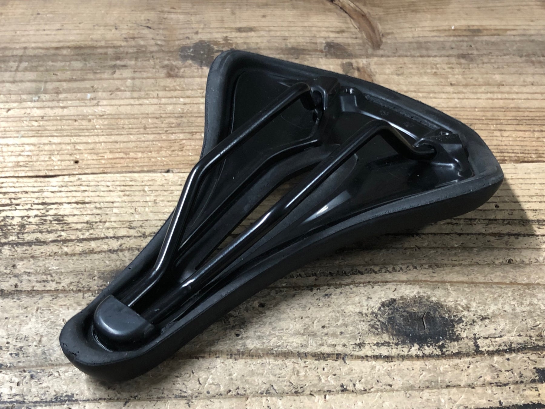 KC021 スペシャライズド SPECIALIZED POWER COMP サドル 黒 155mm