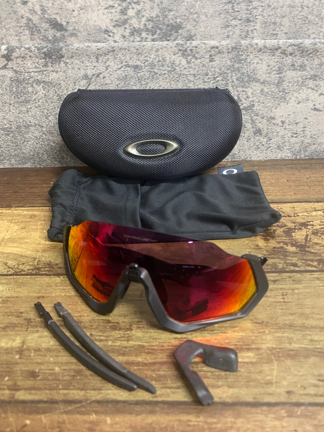 JY292 オークリー OAKLEY フライトジャケット FLIGHT JACKET Prizm Road OO9401-0137 黒 サングラス