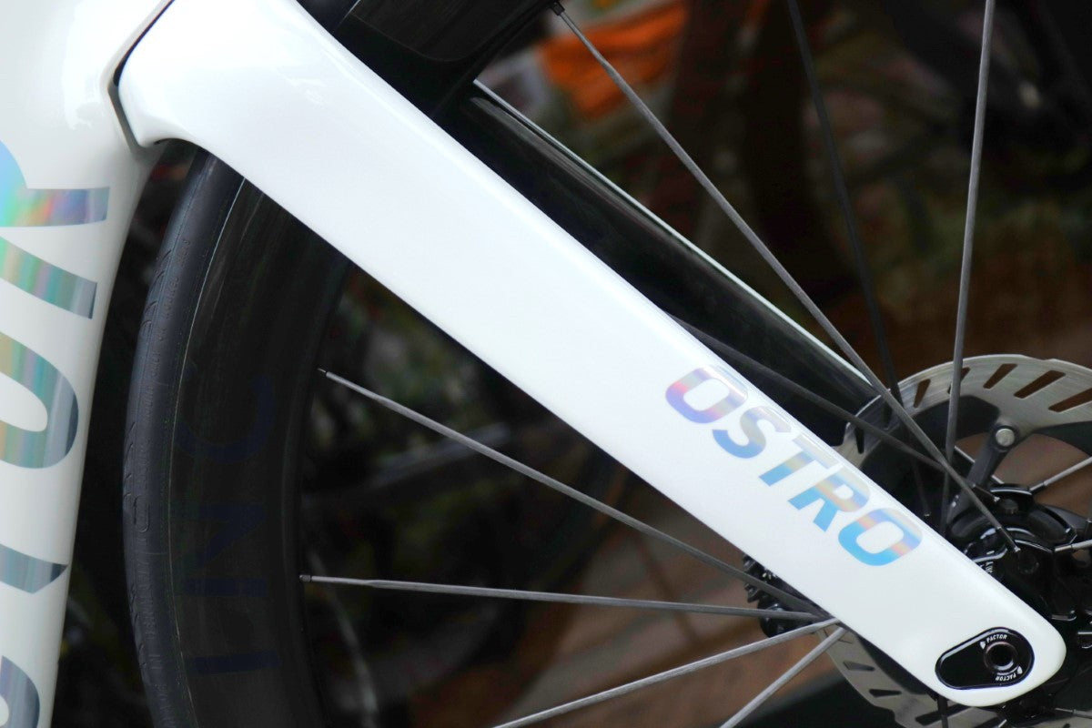 FACTOR ファクター OSTRO VAM 2.0 フルカーボン SHIMANO ULTEGRA R8170 Di2 2X12S サイズ52 2024年モデル 美品 AtupbwynOY3MnLjaYmr0zHgfgRTIzj
