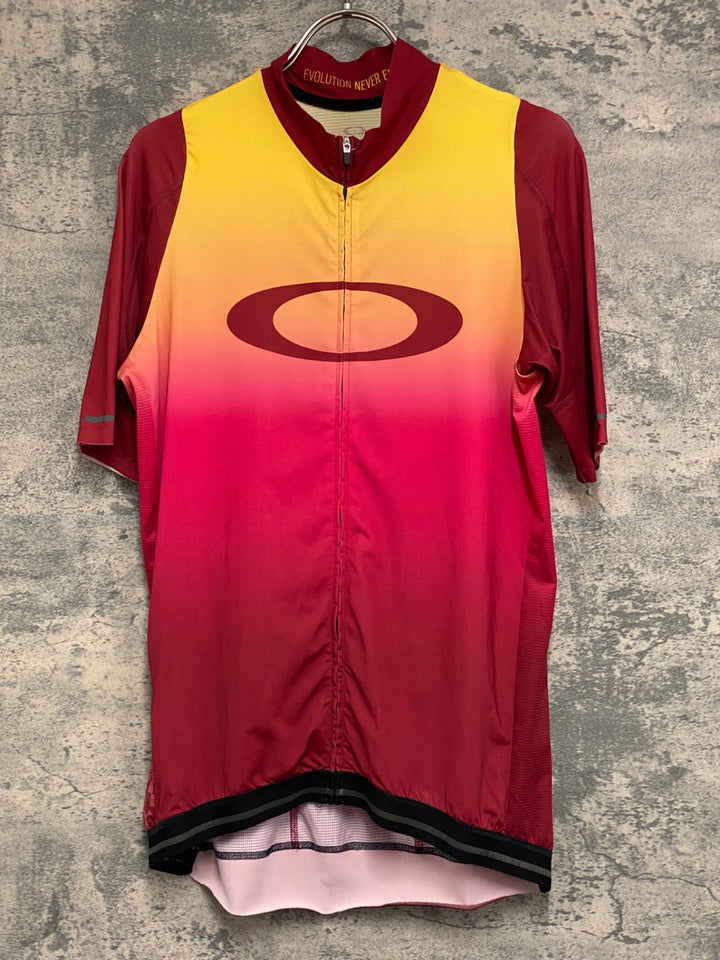 KG572 オークリー OAKLEY 半袖 サイクルジャージ 赤 RACE FIT XL ※ほつれあり