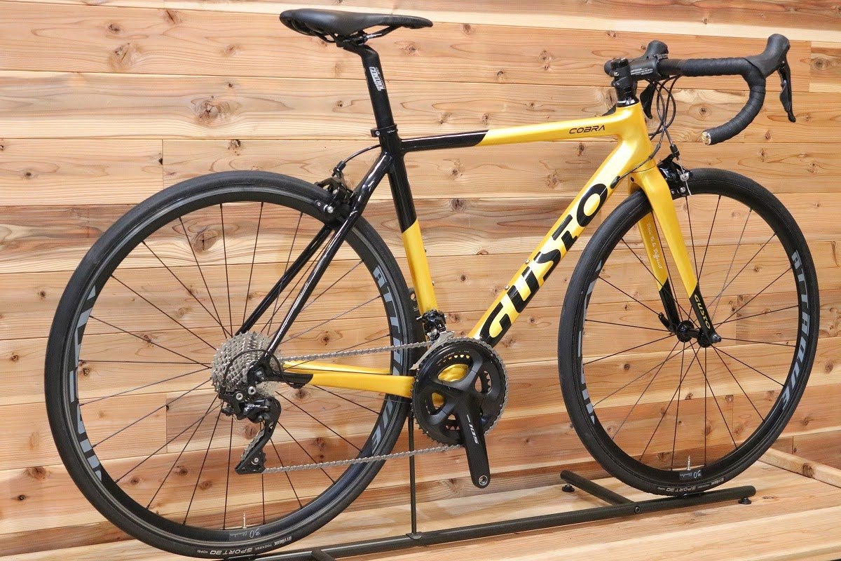 GUSTO カーボンロードバイク FC-R7000 GUSTO カーボンロードバイク FC-R7000 GUSTO カーボンロード