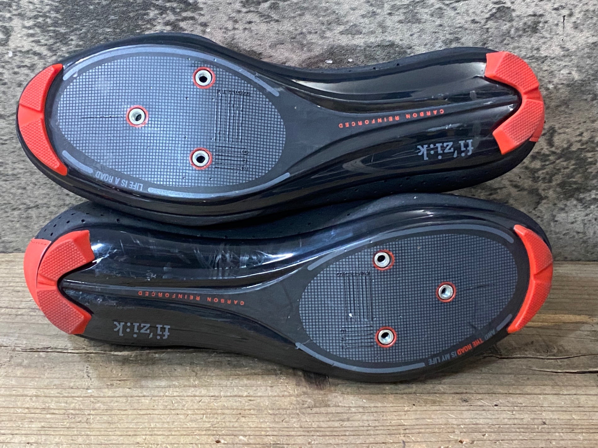 JZ404 フィジーク fizik R5 ビンディングシューズ EU41 SPD-SL 赤