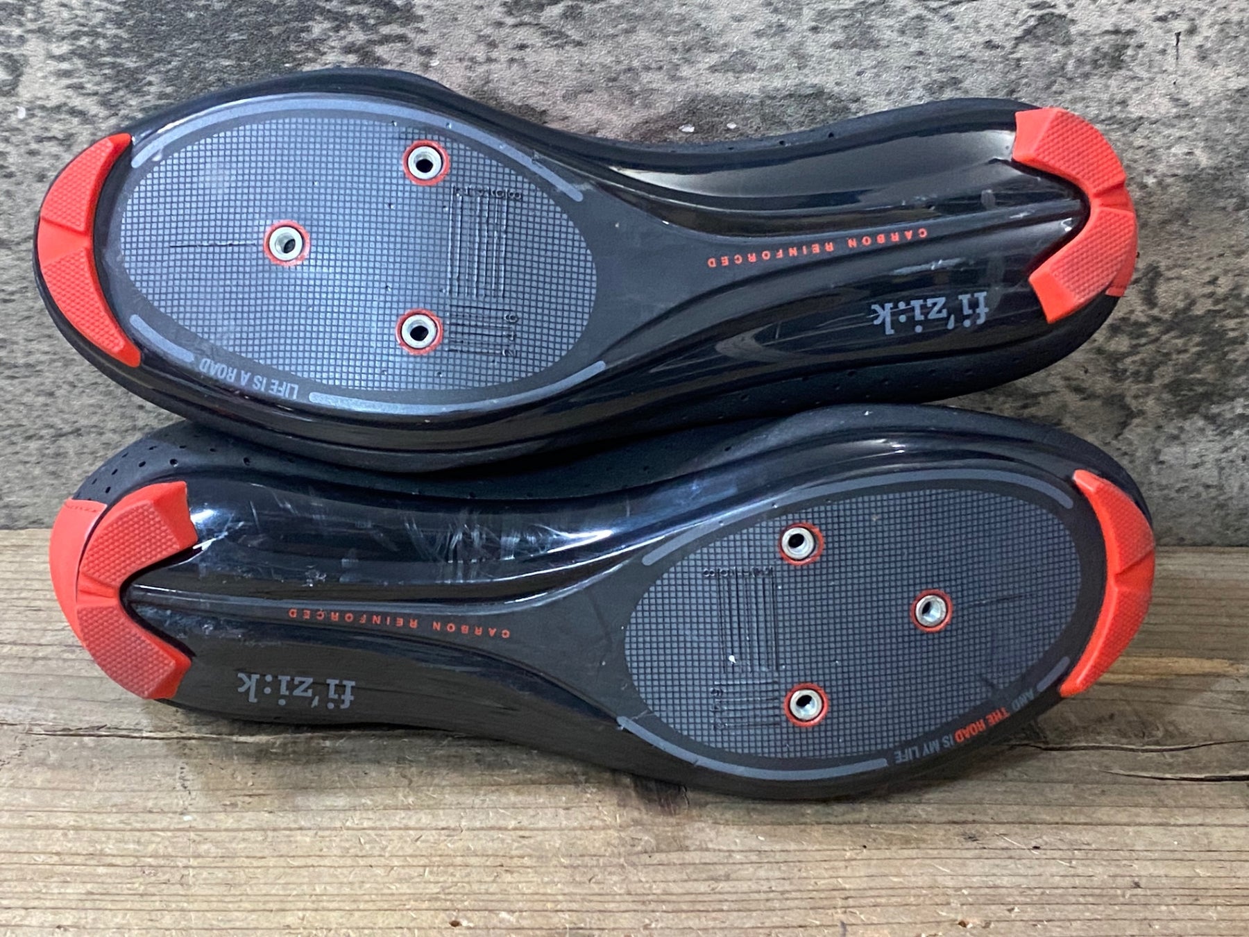 JZ404 フィジーク fizik R5 ビンディングシューズ EU41 SPD-SL 赤