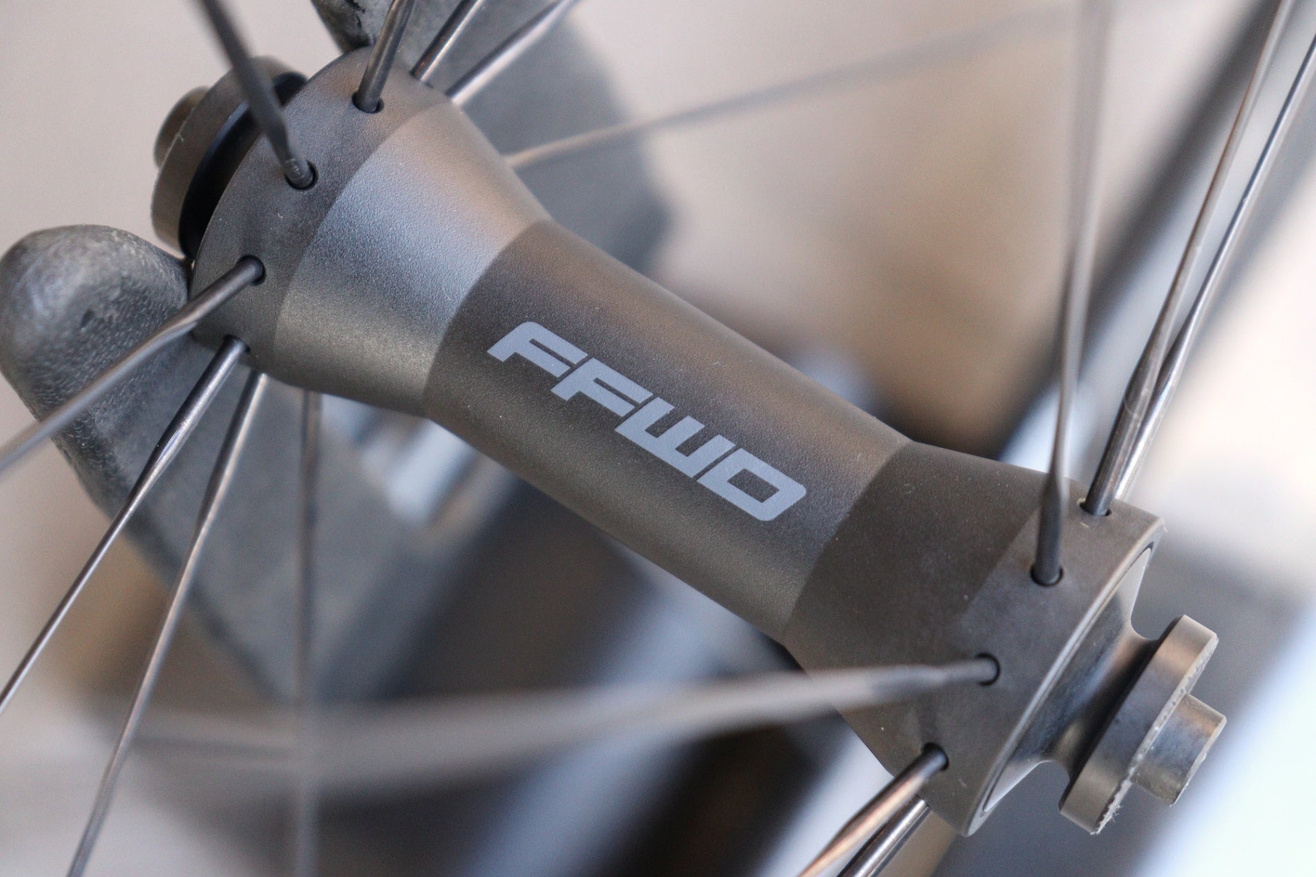 ファストフォワード FFWD F6R カーボン クリンチャー/チューブレス