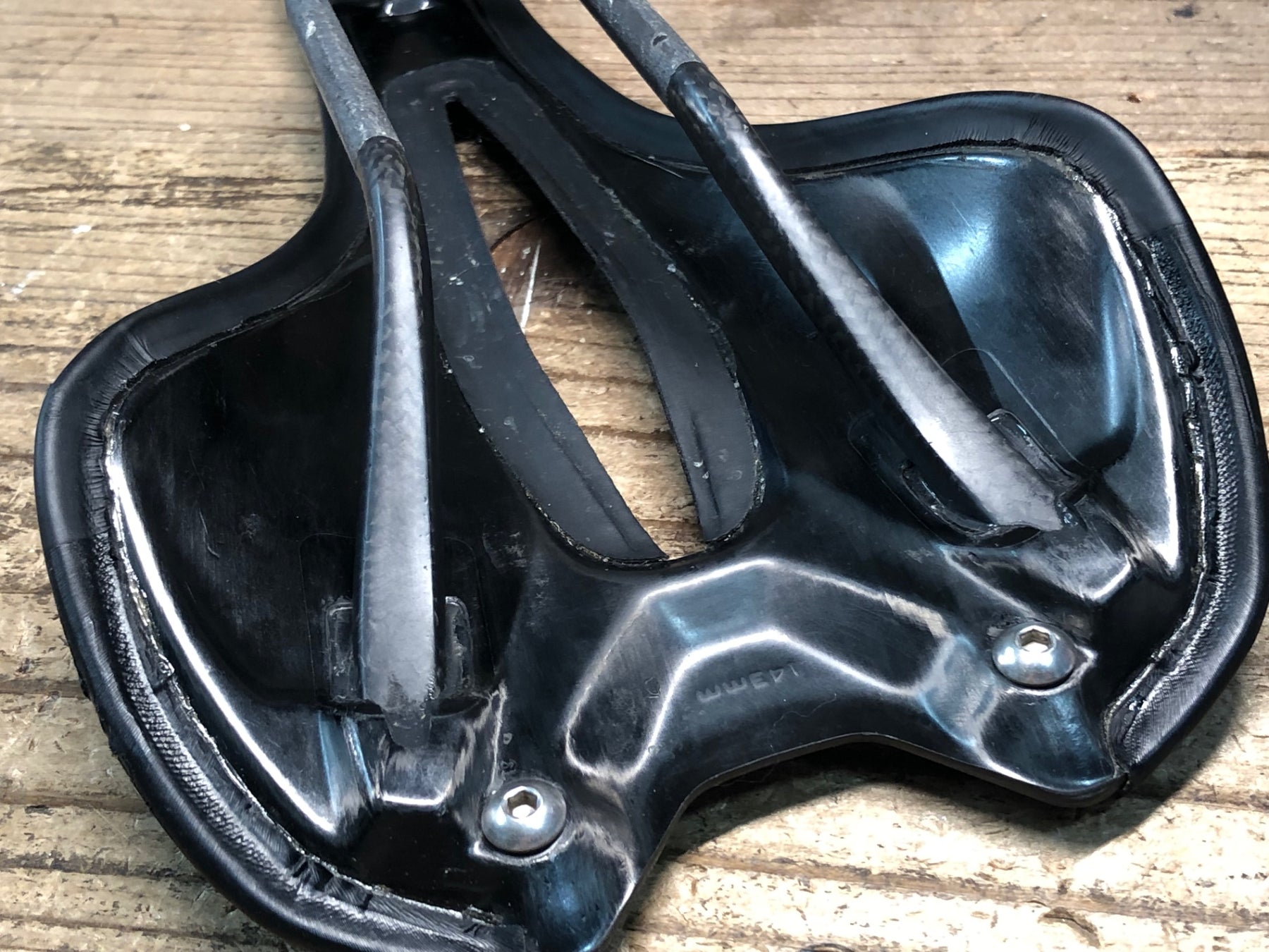 JI382 スペシャライズド SPECIALIZED S-WORKS ROMIN EVO サドル 黒