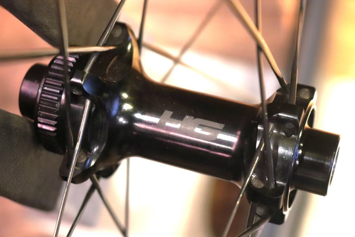 キャノンデール CANNONDALE ホログラム HOLLOWGRAM KNOT64 カーボン チューブレス ディスクブレーキ ホイールセット シマノ12/11S ワイドリム 21C 【東京南麻布店】