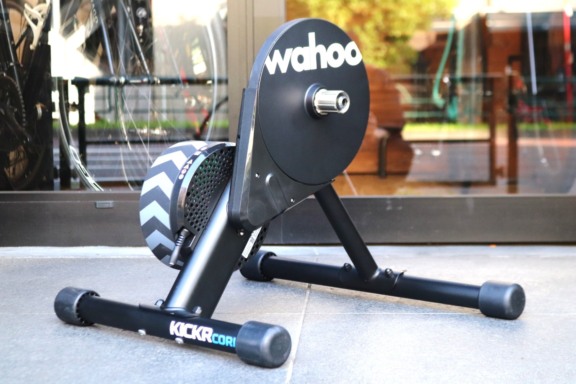 ワフー WAHOO キッカーコア KICKR CORE ダイレクトドライブ スマート