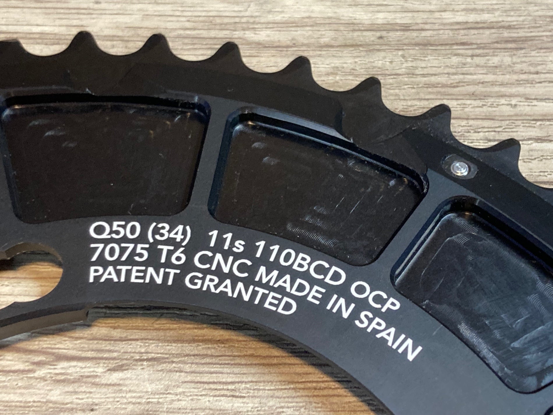 JR685 ローター ROTOR CARBON Q-RINGS 50T 楕円チェーンリング BCD110