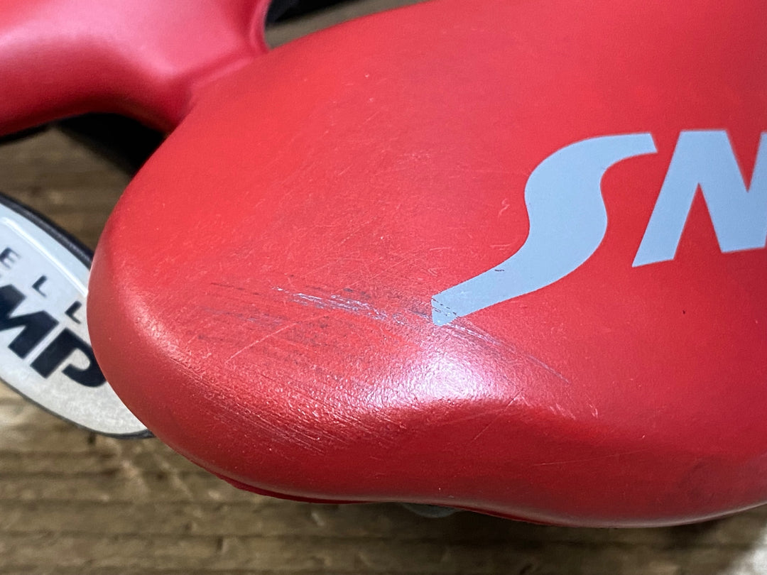 KF242 SELLE SMP VT30C サドル aisi304 赤 155mm