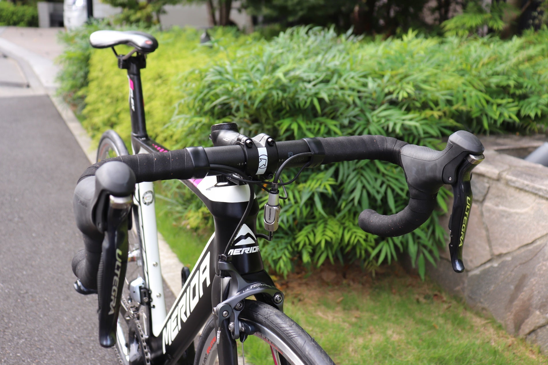 【美品】LOUIS VUITTON LV リゾート スニーカー　27.5cm 新品】ASICS METASPEED EDGE PARIS 27.5cm メタスピードエッジ