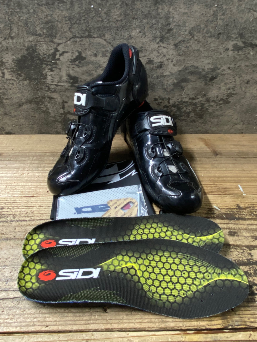 KM086 シディ SIDI WIRE CARBON ビンディングシューズ 黒 EU41 3穴