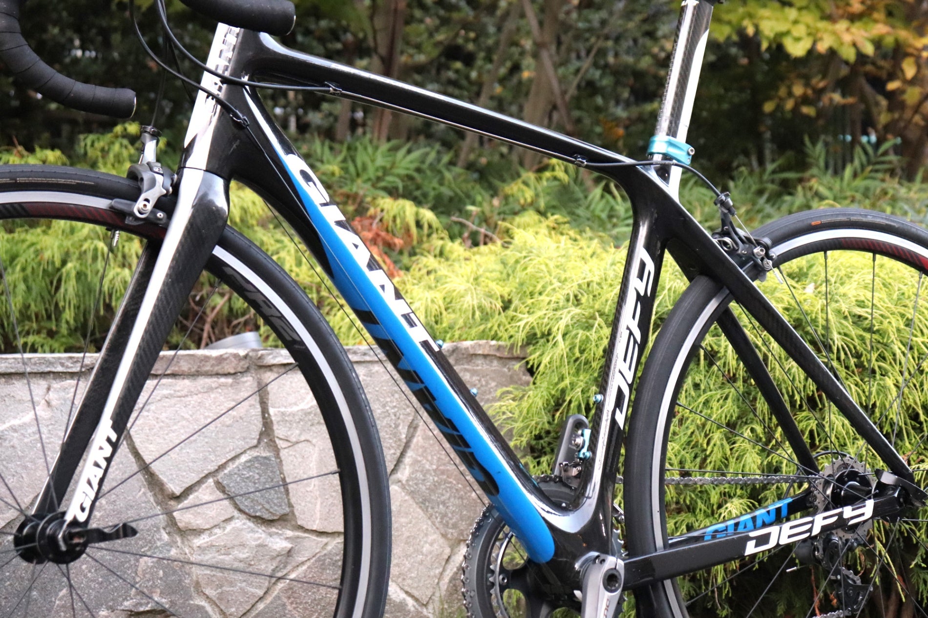 ジャイアント GIANT ディファイ DEFY ADVANCED 0 2011モデル Mサイズ