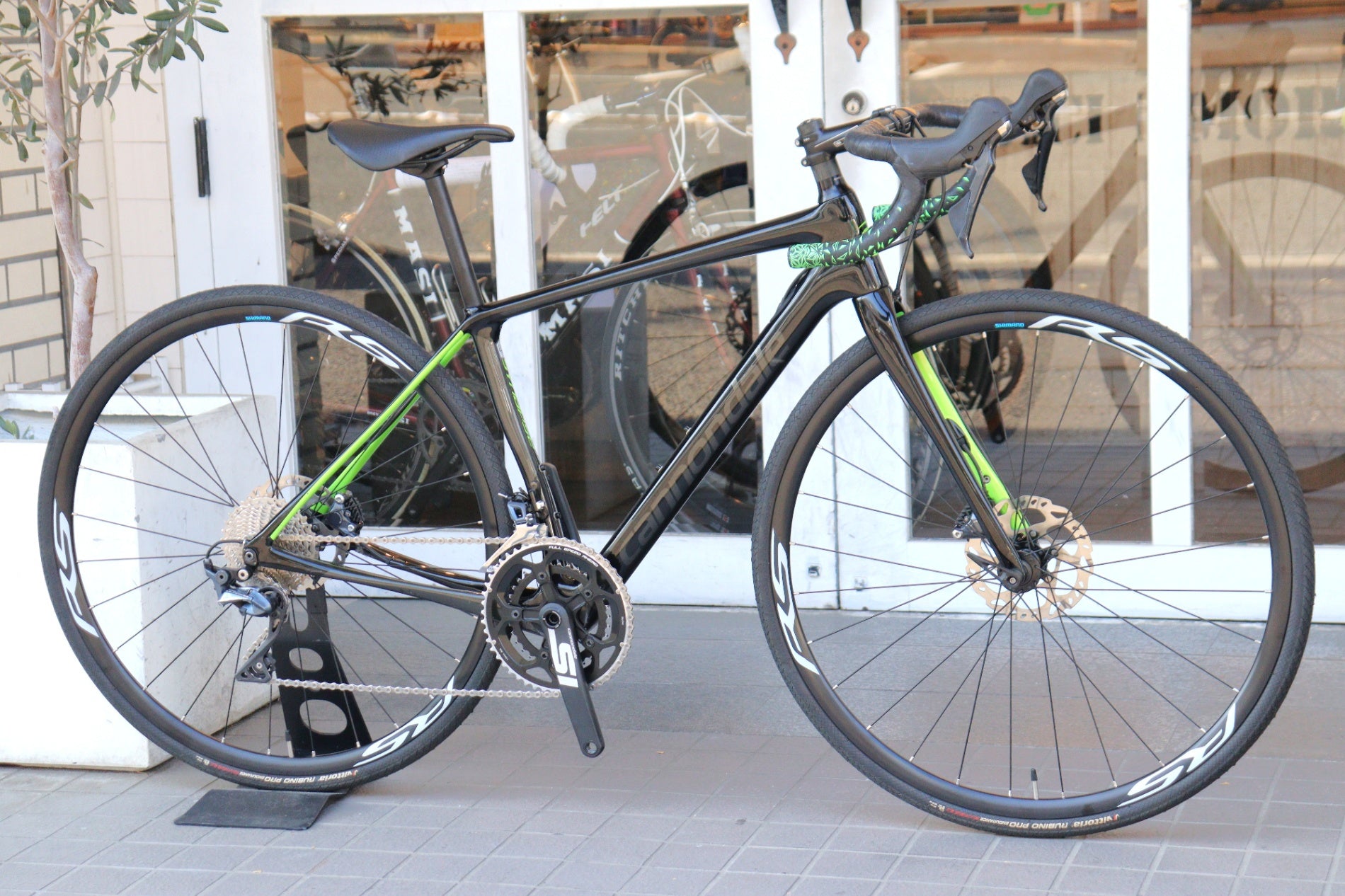 キャノンデール CANNONDALE シナプス SYNAPSE CARBON DISC 2018モデル