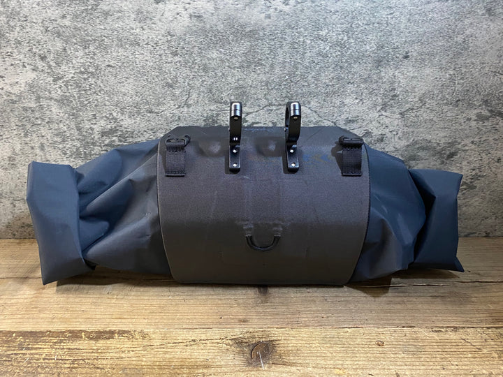 KE001 ラファ Rapha EXPLORE HANDLEBAR PACK ハンドルバーバッグ