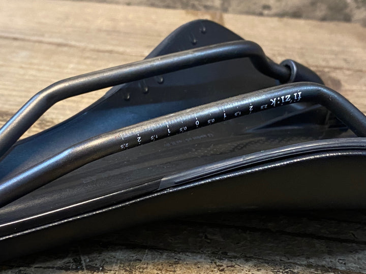 JO403 フィジーク fizik アリアンテR3 fizik VERSUS EVO サドル Kiumレール 132mm