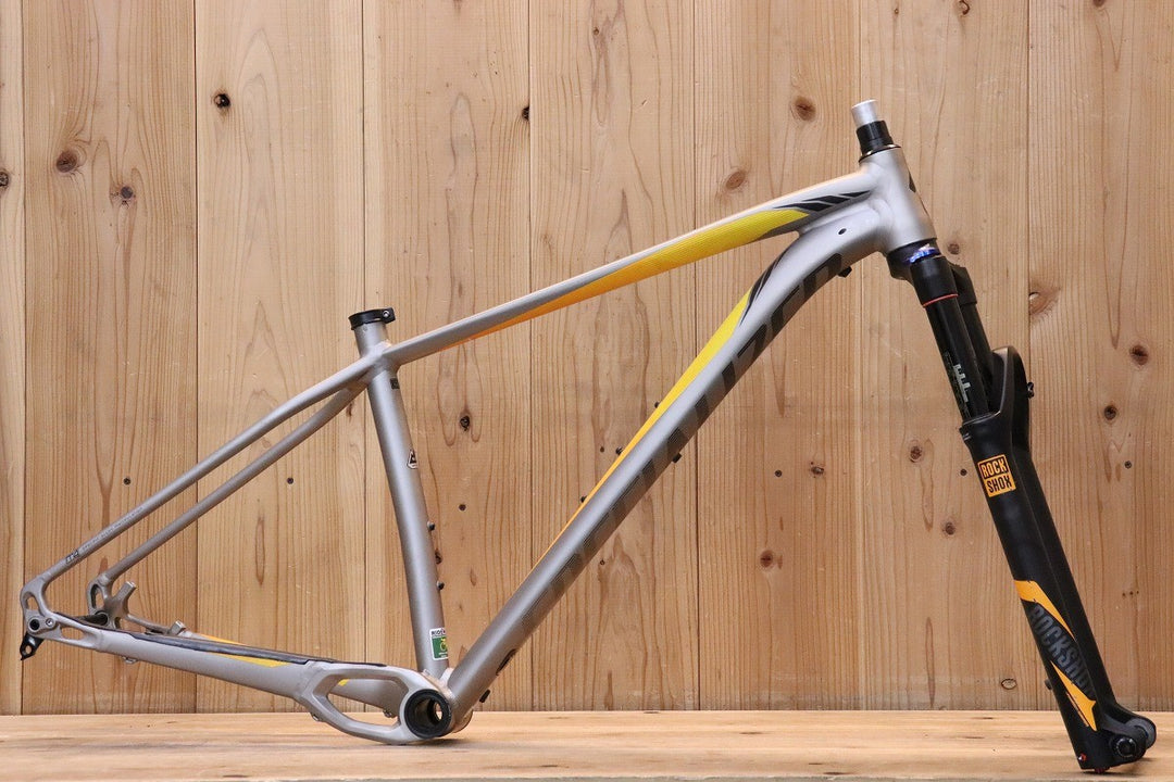 決算SALE スペシャライズド SPECIALIZED フューズ FUSE PRO 2016年モデル Mサイズ アルミ マウンテンバイク フレームセット 【芦屋店】
