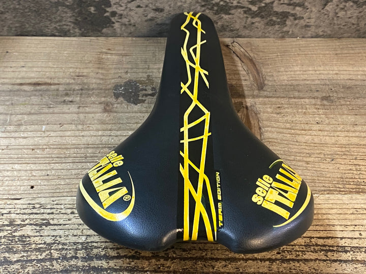 JP072 セライタリア selle italia flite TEAM EDITION サドル 黄 カーボンレール